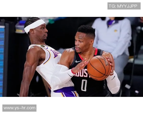 南京篮球队节奏之争引发球迷热议与战术思考