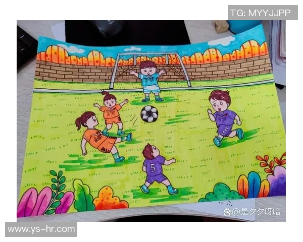 三年级学生创意足球绘画作品欣赏与分享，激发孩子们的艺术潜能与运动热情
